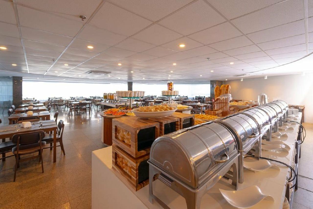 Ocean Palace All Inclusive Premium 纳塔耳 外观 照片 The buffet at the airport